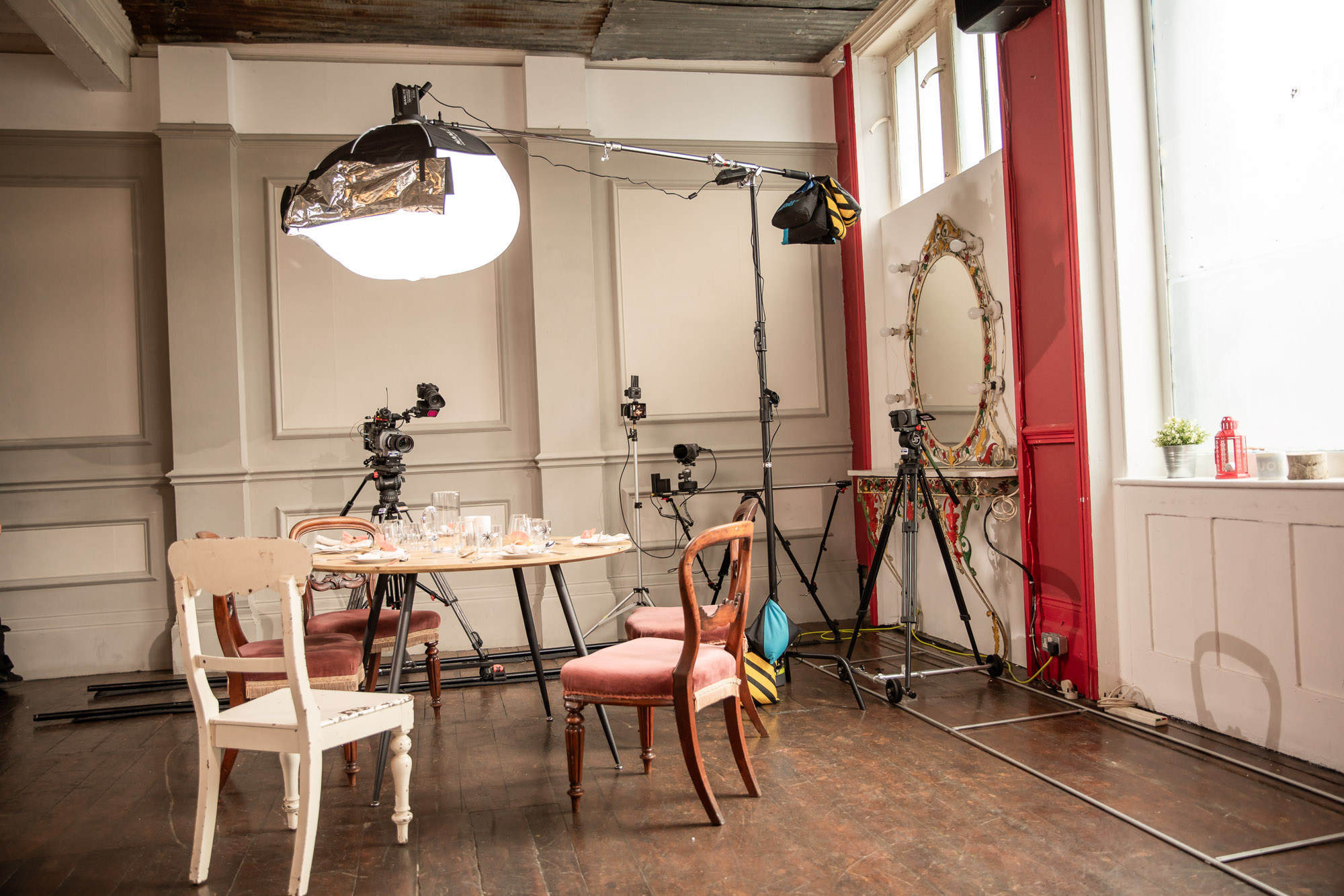 Oliver Hall - Canon 5D